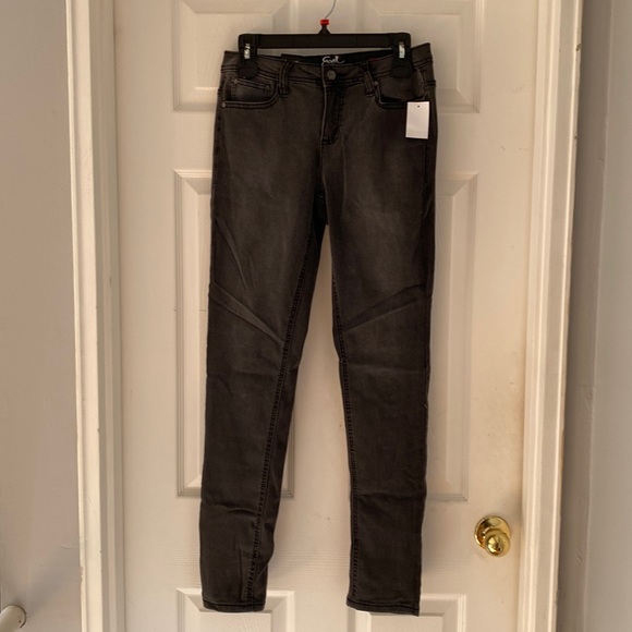New grey stretch skinny ankle pants-smoke free home - Picture 1 of 2